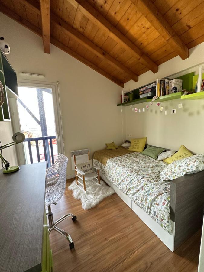 Bel Appartement Avec Piscine Hendaye Exterior photo